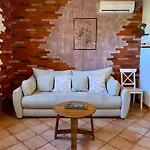 Apartment Wine & Vinales Koper