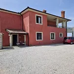 Wine & Vinales Apartment *