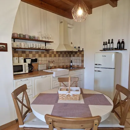 Wine & Vinales Koper